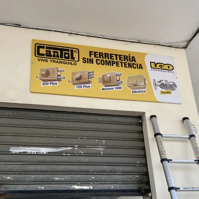 Letrero publicitario en fierro Guayaquil